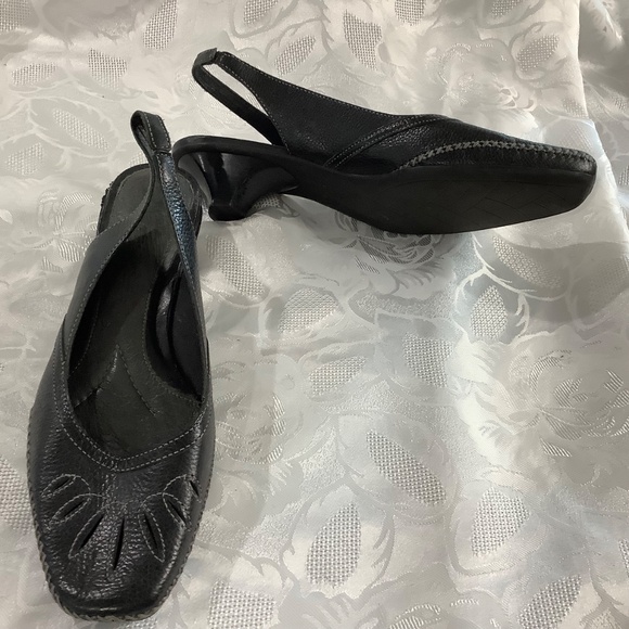 Nurture Black Leather Slingbacks Sz 9, Brazil - Picture 9 of 11